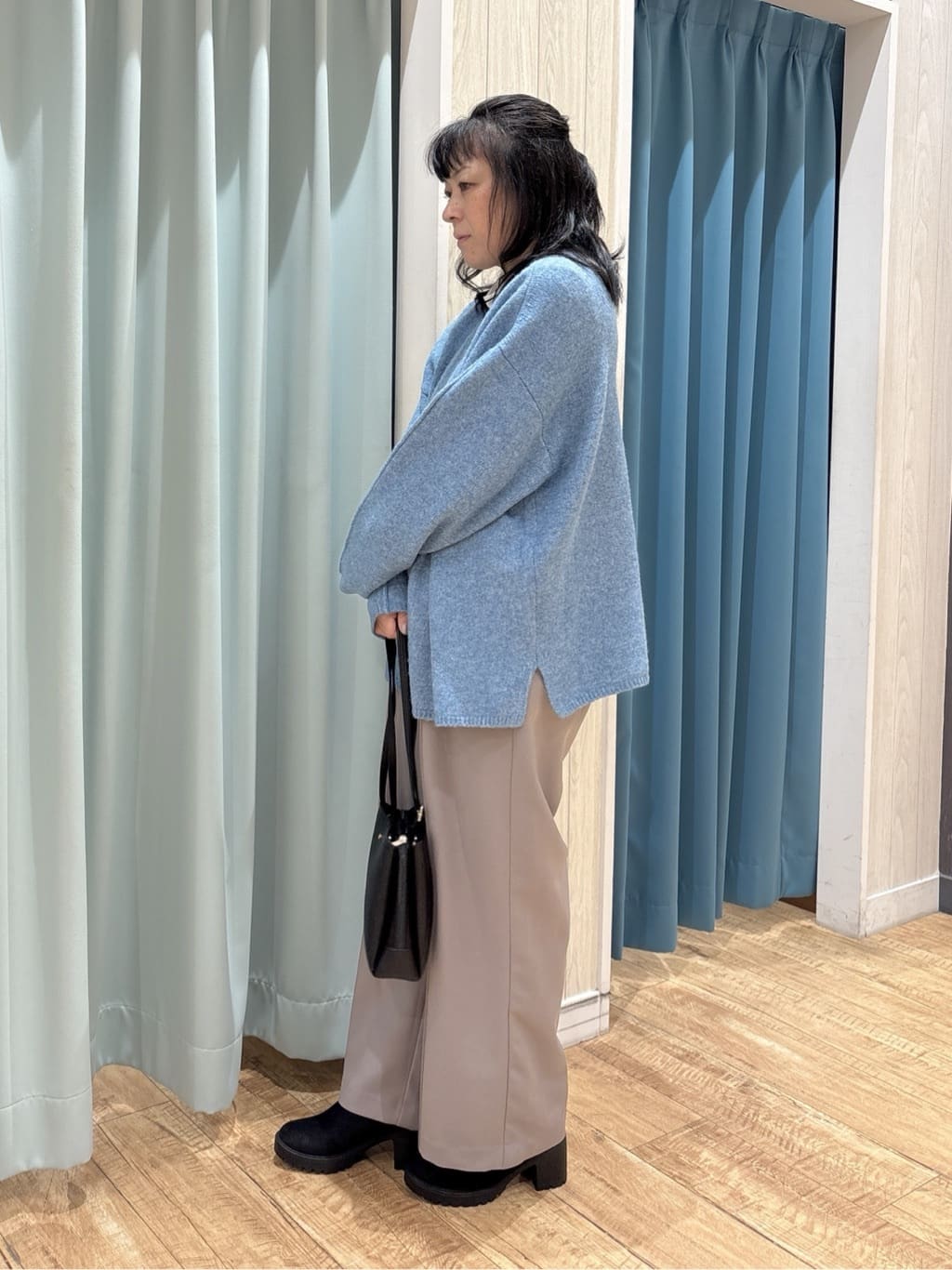 わかさんの「SHOO･LA･RUE｜【洗濯機可】ふわっと軽く羽織れる オーバーサイズカーディガン」を使ったコーディネート