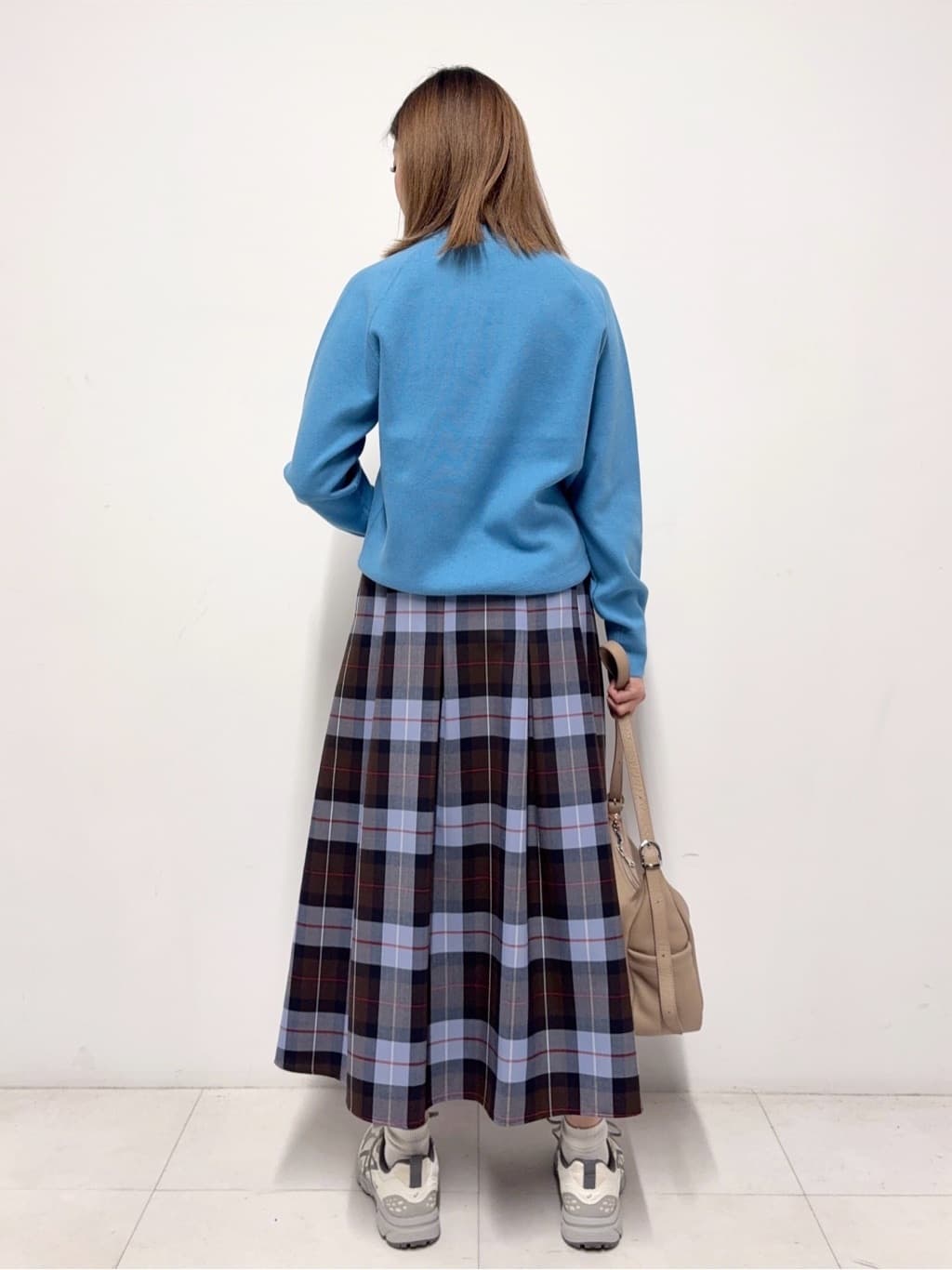 Nishijimaさんの「DRESSTERIOR｜◆チェックタックソフトプリーツスカート」を使ったコーディネート