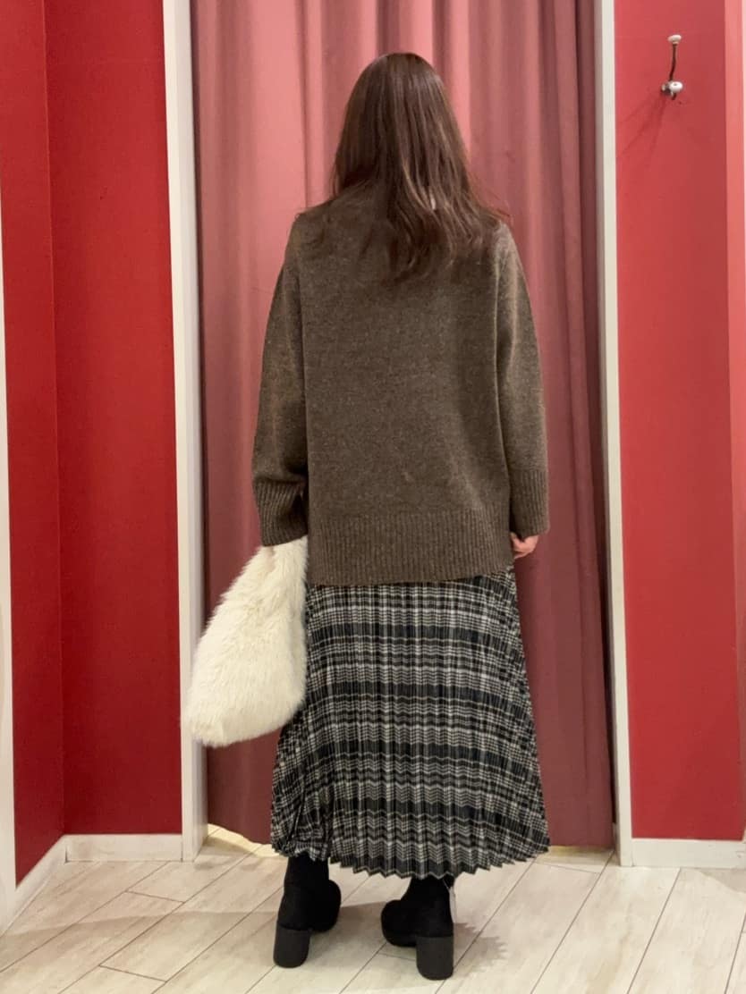 hassyさんの「SHOO･LA･RUE｜【S-LL】ゆるシルエットな メランジタートルニット」を使ったコーディネート