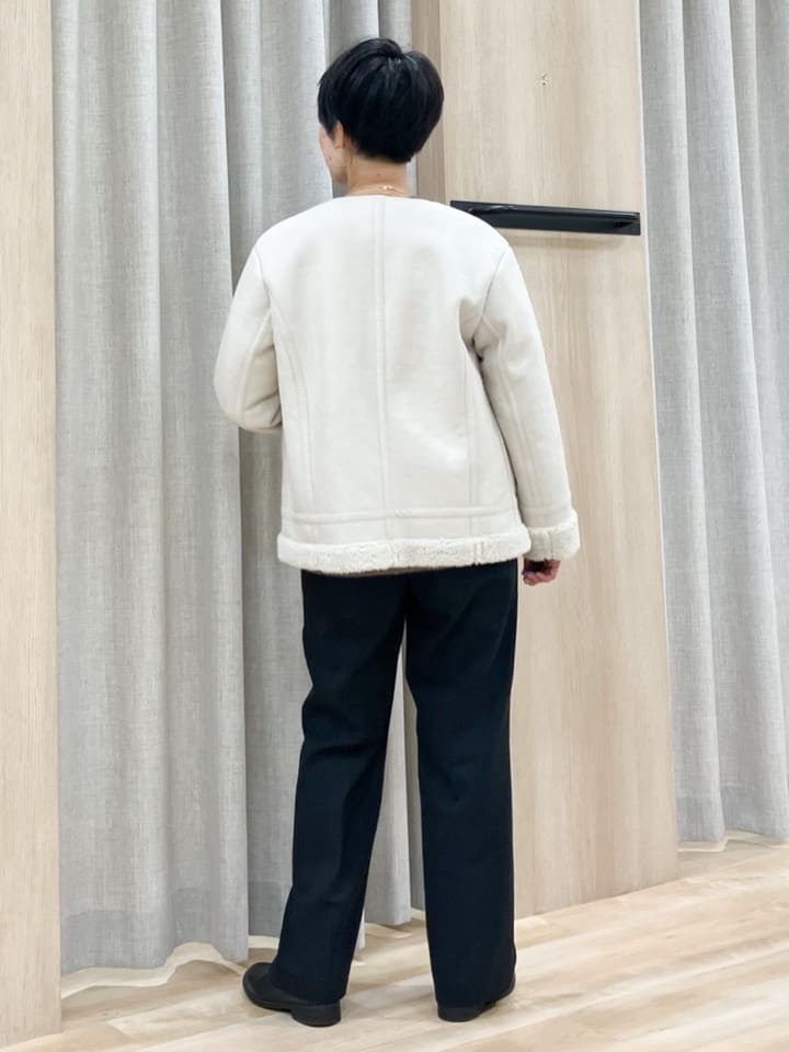 Keiさんの「grove｜華やぎ冬ニット　ミニスパンコールフェザーニット」を使ったコーディネート