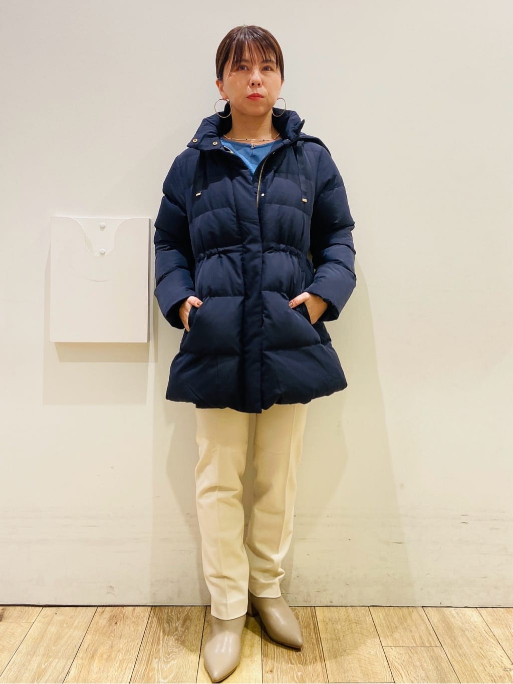 YUKOさんの「index｜KAWADAダウンドロストミドルコート【撥水／洗濯機OK／2WAY／静電気防止裏地】《XS～3L》」を使ったコーディネート