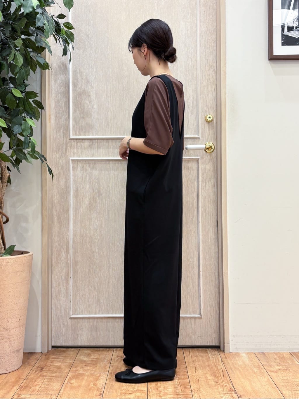 なみさんの「SHOO･LA･RUE｜【前後2WAY/洗える】さらっと着られるサロペット」を使ったコーディネート