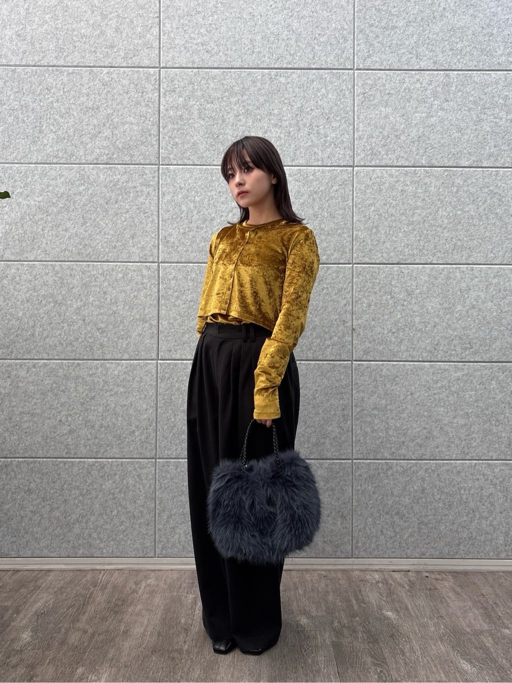 erikaさんの「INDIVI｜チュールベロアアンサンブル」を使ったコーディネート