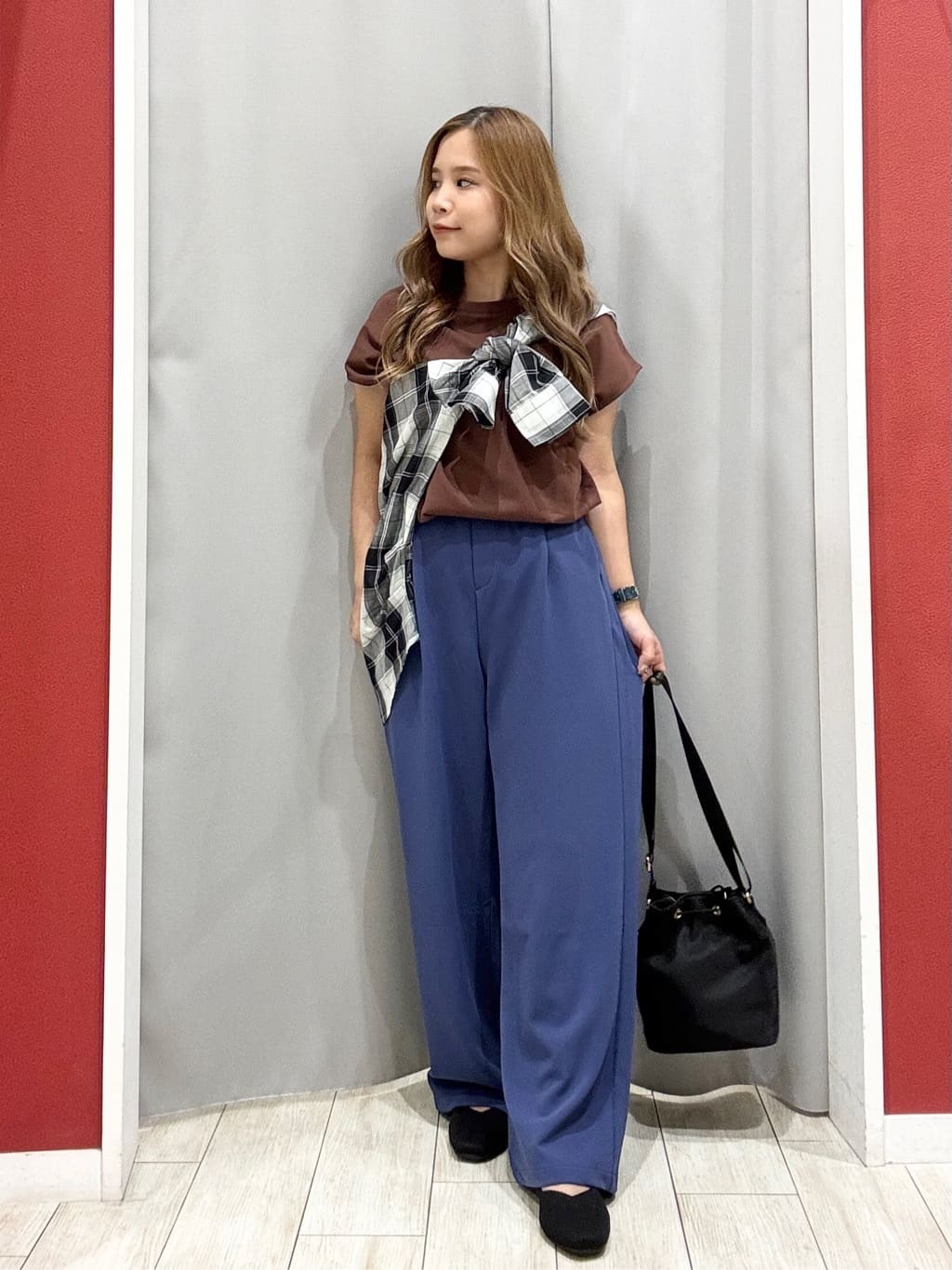 shioさんの「SHOO･LA･RUE｜【S-LL/汗ジミ軽減/ひんやり/UV】インせず着られる フレンチスリーブTシャツ」を使ったコーディネート