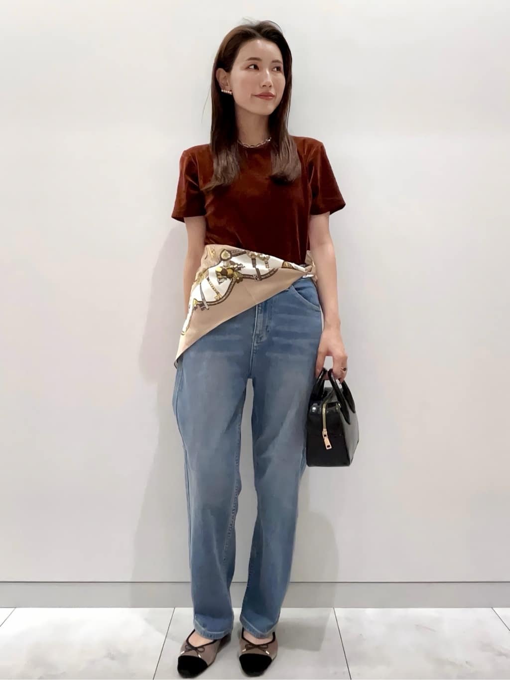 maiさんの「OPAQUE.CLIP｜フロッキーチュールTシャツ【洗濯機洗い可】」を使ったコーディネート