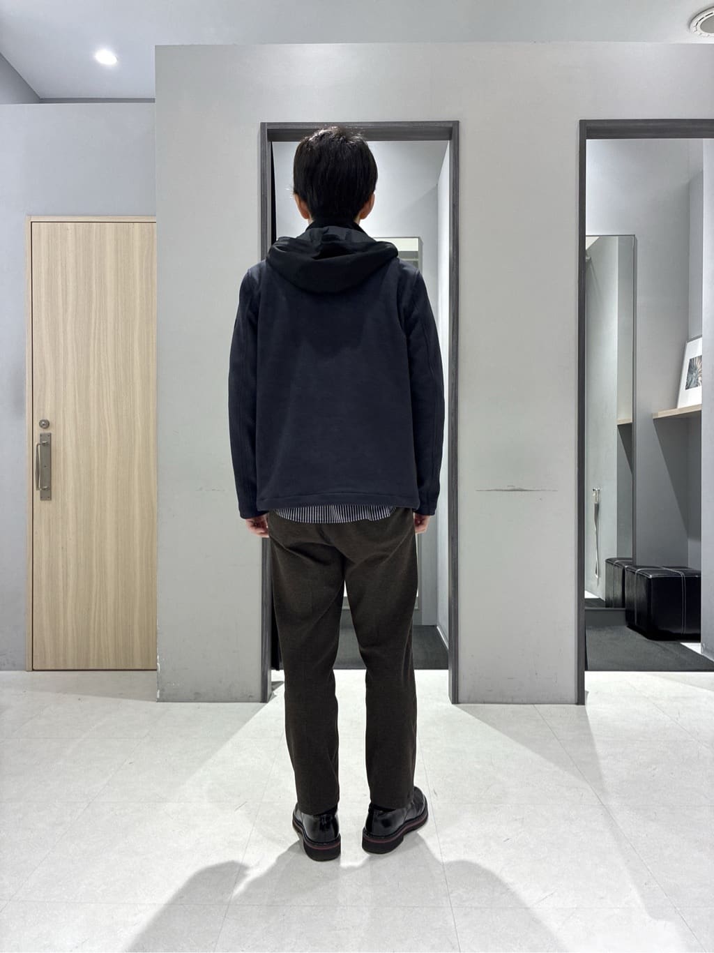 わいずみさんの「TAKEO KIKUCHI｜【JUST ONE LAYER】ダウンファブリック ジップアップ フード ブルゾン」を使ったコーディネート