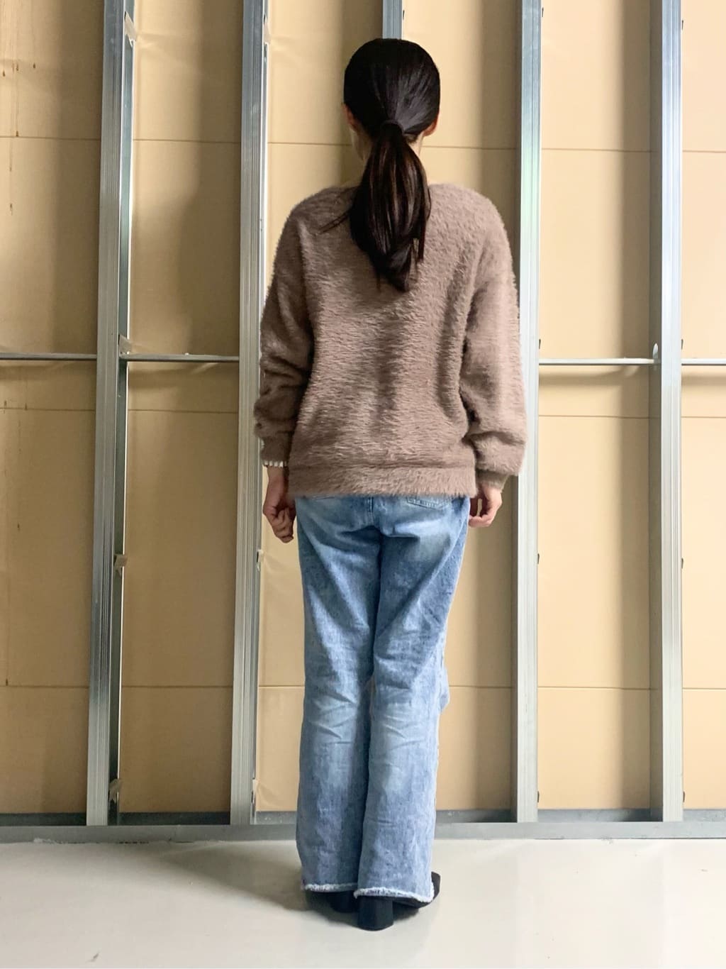 sahoさんの「THE SHOP TK｜【華やかで柔らか】ふわふわフェザーニット/洗える・前後2WAY」を使ったコーディネート