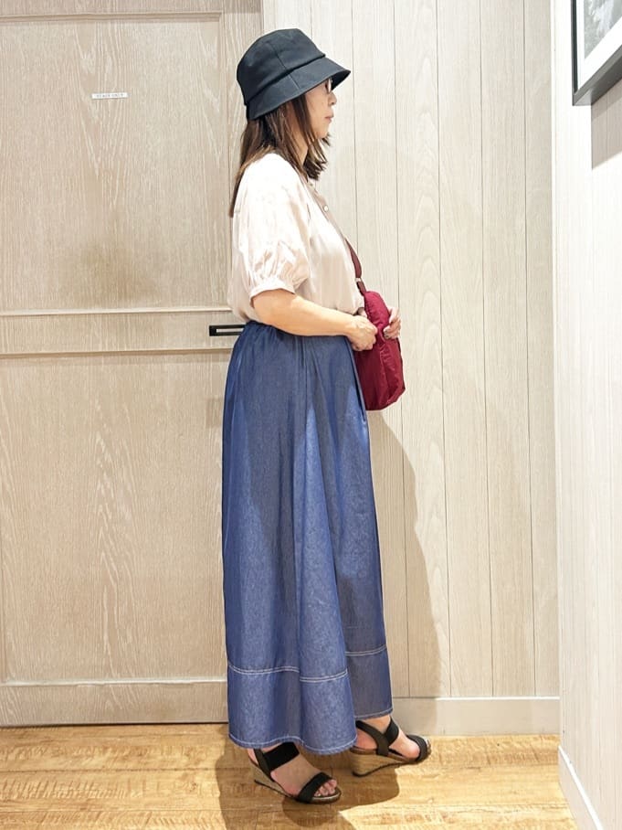 yukaさんの「SHOO･LA･RUE｜【洗える/S-LL】大人上品な印象のサテン5分袖ブラウス」を使ったコーディネート