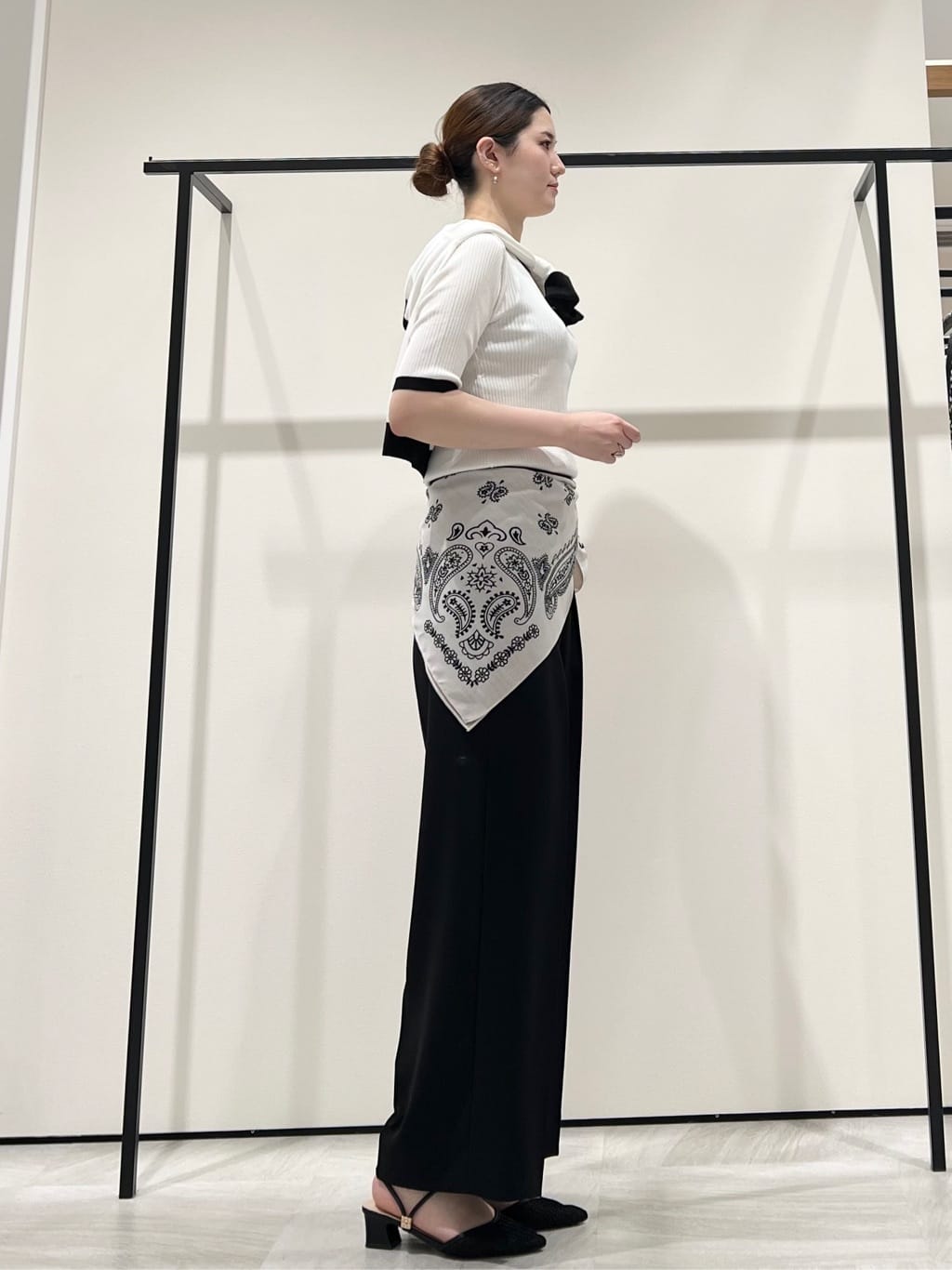 T.Kさんの「INDIVI｜【インナーで活躍／アンサンブル】クルーネック半袖ニット」を使ったコーディネート