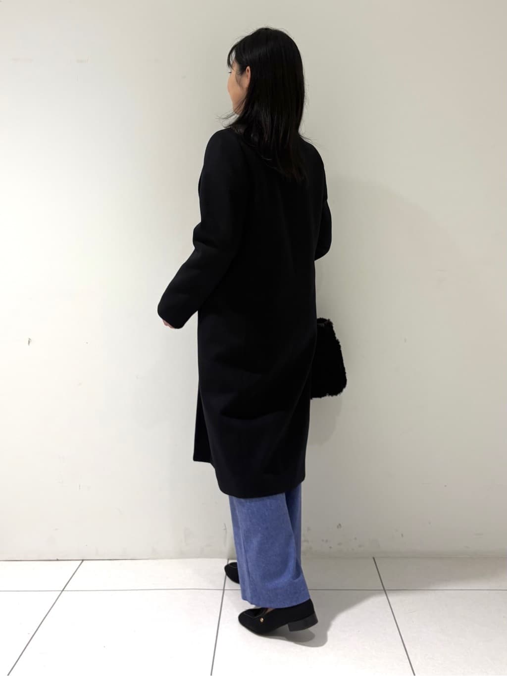 momokoさんの「INDIVI｜【洗える／毛玉になりにくい】エクストラファインウール ハイネックニット」を使ったコーディネート