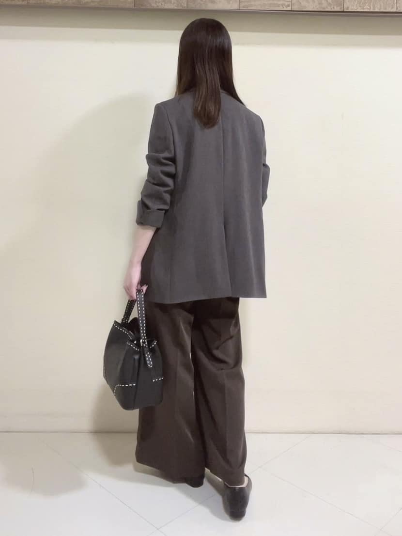yukaさんの「Reflect｜【透けない】フルレングスワイドストレートパンツ」を使ったコーディネート