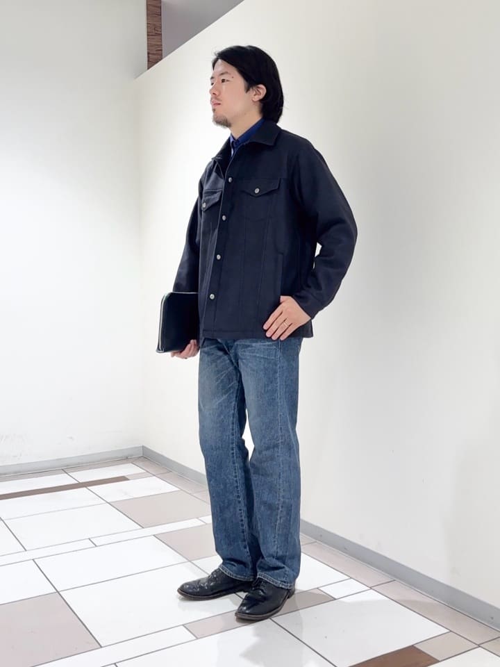 及川さんの「TAKEO KIKUCHI｜【モンスターストレッチ】日本製 ウォッシュド デニムパンツ」を使ったコーディネート