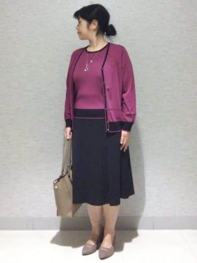 sakoさんの「Reflect｜【WEB先行カラーあり／手洗い可／アンサンブル可】バイカラーカーディガン」を使ったコーディネート