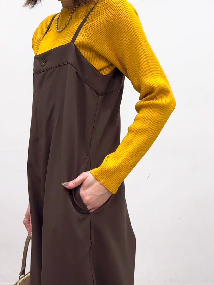 𝐜𝐡𝐢𝐤𝐚さんの「SHOO･LA･RUE｜【S-LL】大人カジュアルに ベアトップ風 キャミサロペット」を使ったコーディネート
