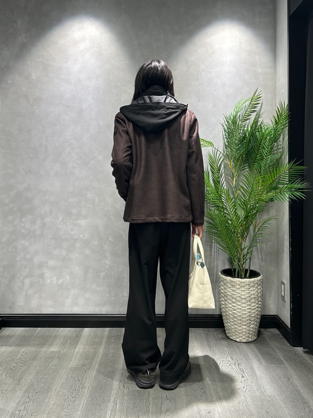 ruiさんの「TAKEO KIKUCHI｜【JUST ONE LAYER】ダウンファブリック ジップアップ フード ブルゾン」を使ったコーディネート