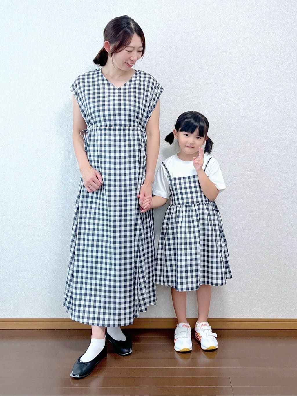 canaさんの「Dessin｜【リンクコーデ・洗える】ウエストドロスト付きチェック柄ワンピース」を使ったコーディネート