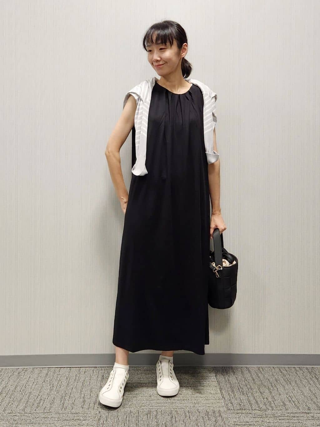 naraさんの「Dessin｜【洗える】キーネックカーディガン」を使ったコーディネート