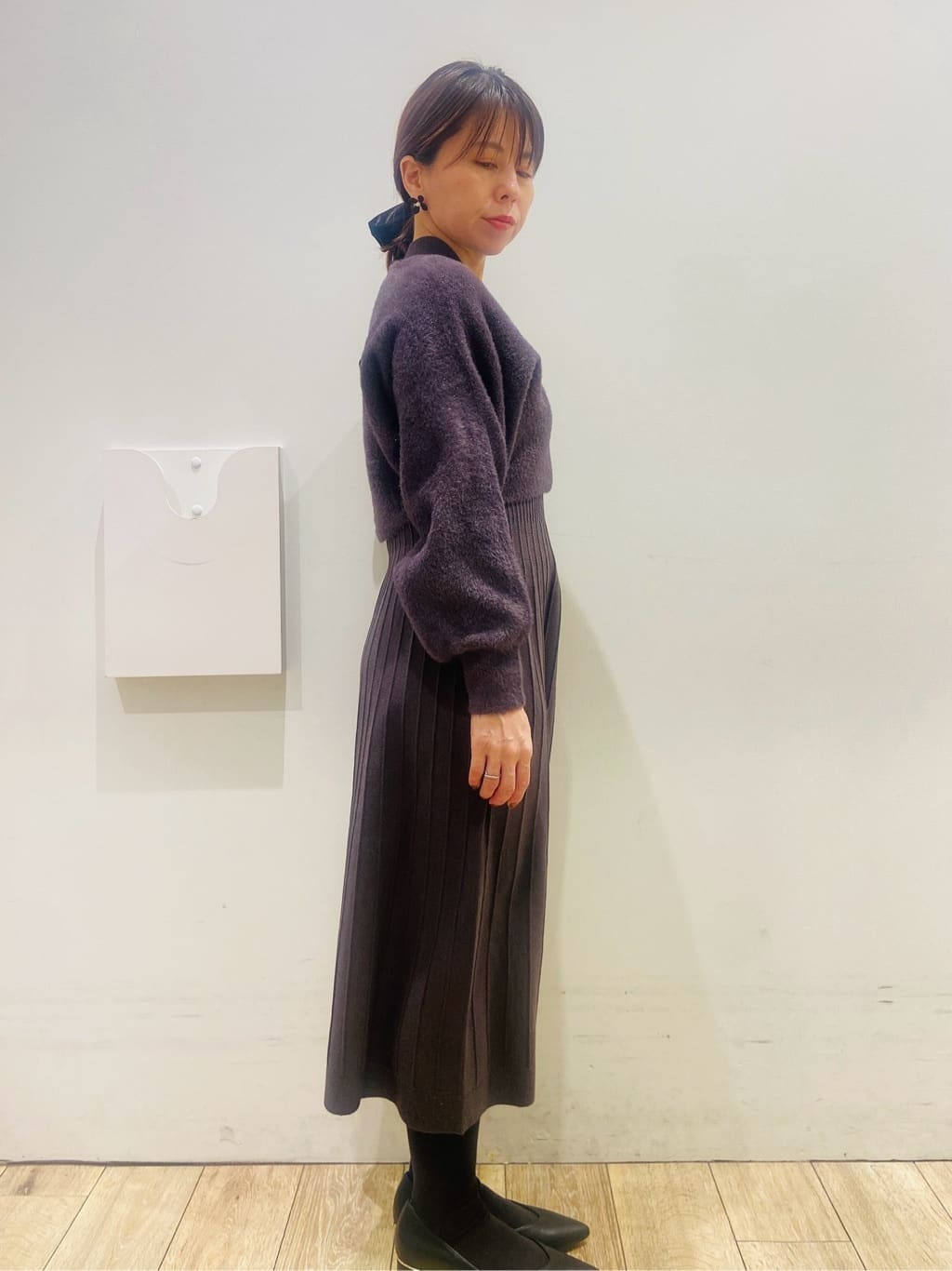 YUKOさんの「index｜ラメフェザープルオーバーセット ニットワンピース【洗濯機OK】《XS～LL》」を使ったコーディネート