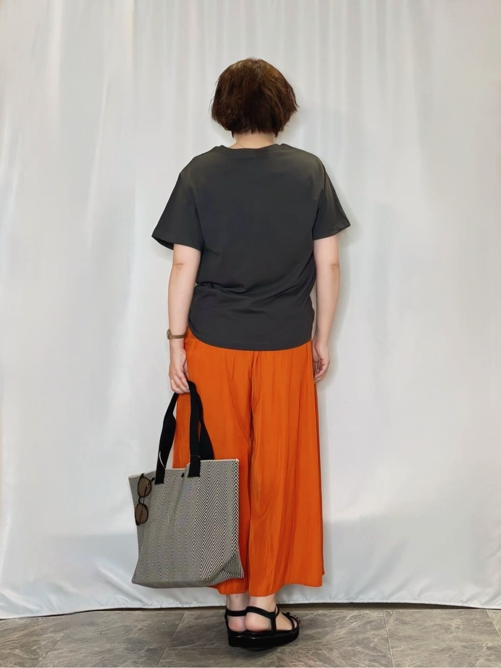 たみさんの「SHOO･LA･RUE｜【S-LL/ひんやり/UV】選べる6柄でそれぞれ欲しくなる プリントTシャツ」を使ったコーディネート
