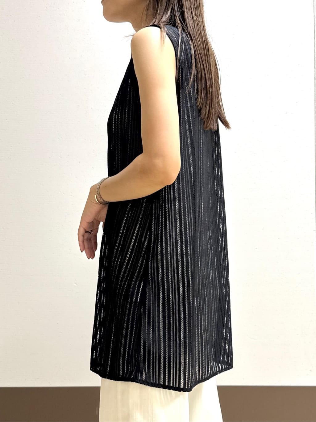 mamiさんの「INDIVI｜【洗える／セットアップ可能】ラッセルチュニック」を使ったコーディネート