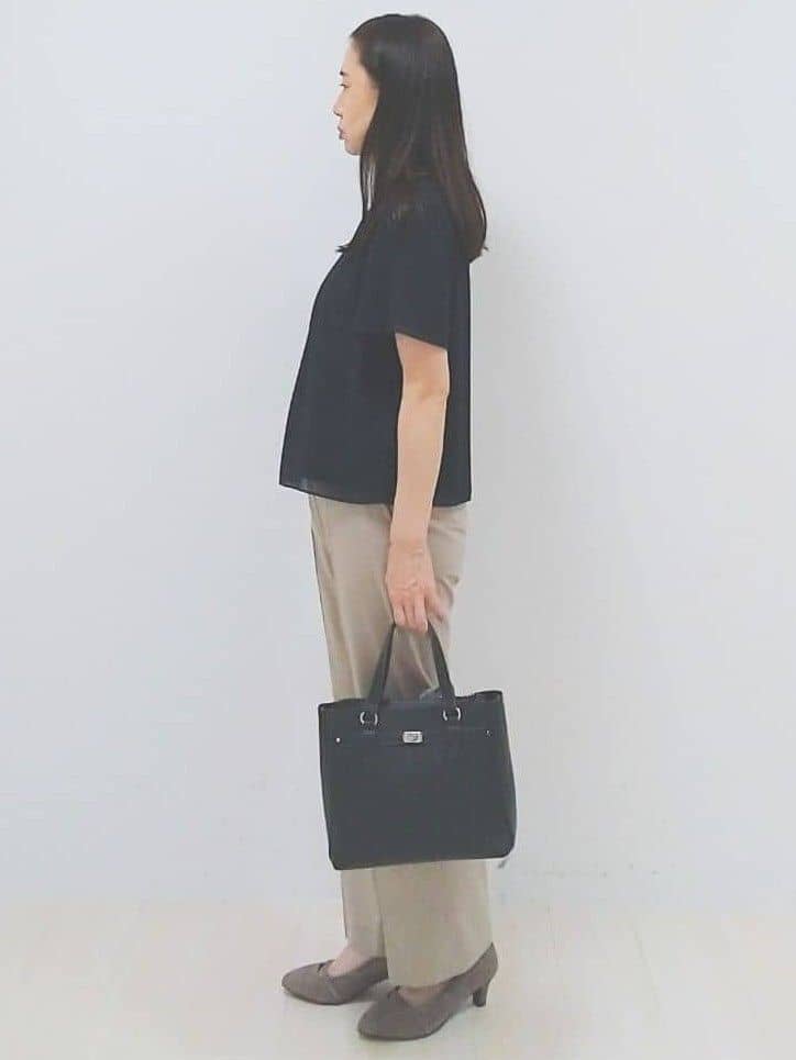 SANAさんの「Reflect｜【洗える／セットアップ可】ノーカラージャケット」を使ったコーディネート