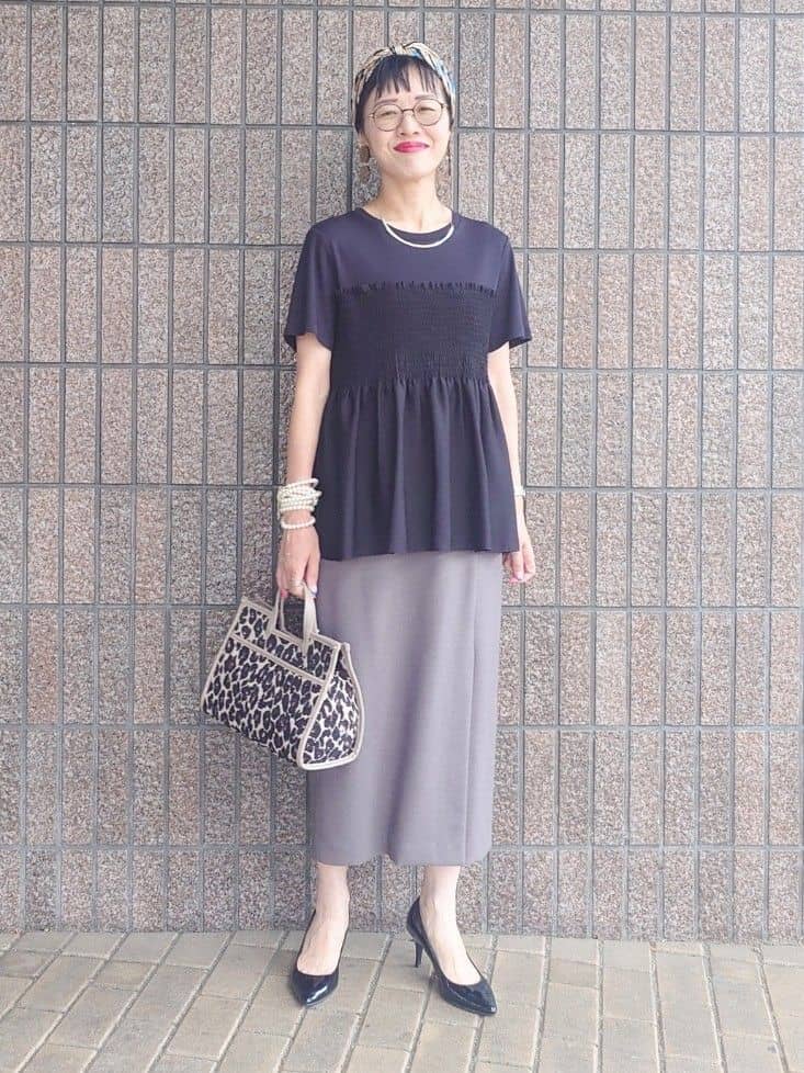 MUTSUKOさんの「UNTITLED｜【コットン100/洗える/Tシャツ】シャーリングドッキングペプラム」を使ったコーディネート