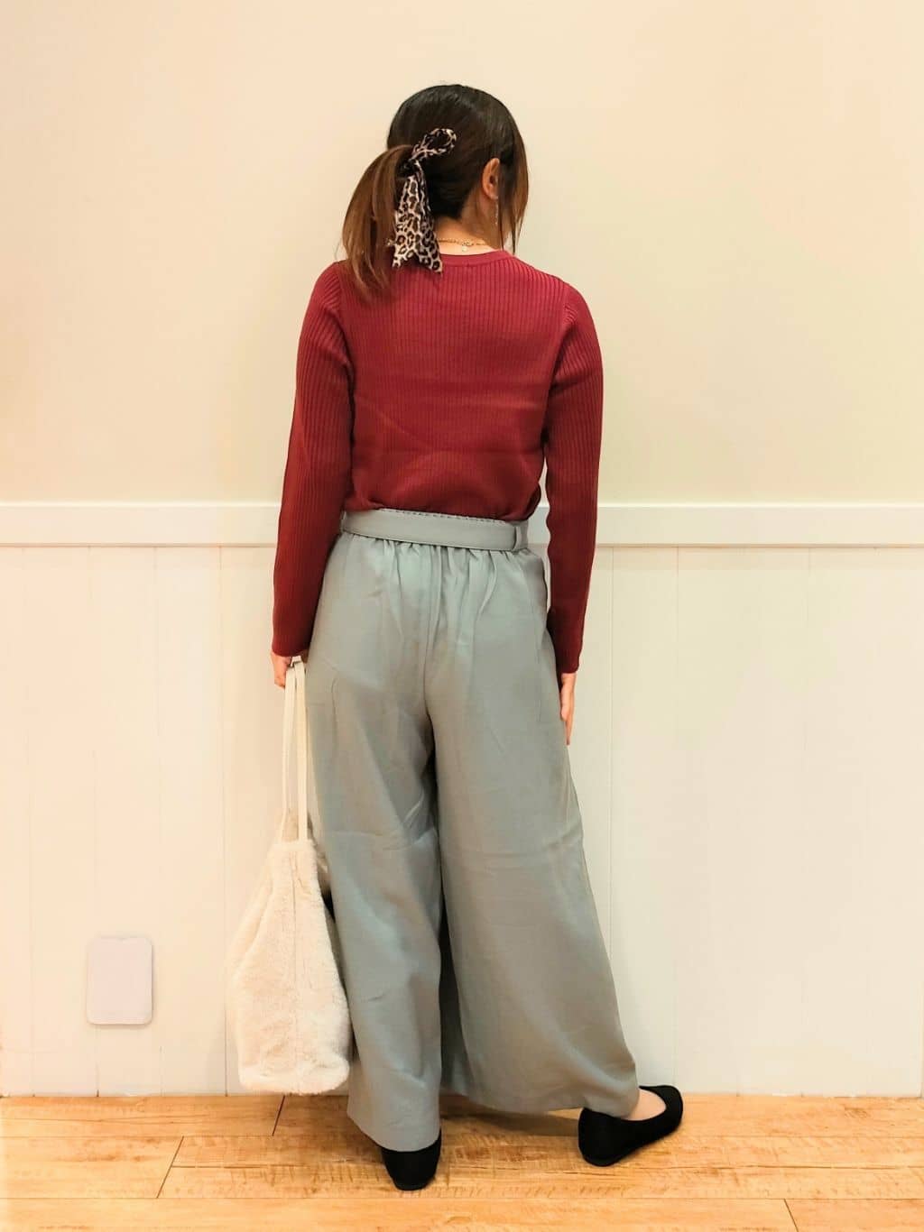 NMさんの「SHOO･LA･RUE｜【着丈選べる/S-LL】スタイルアップが叶う ベルト付きワイドパンツ」を使ったコーディネート