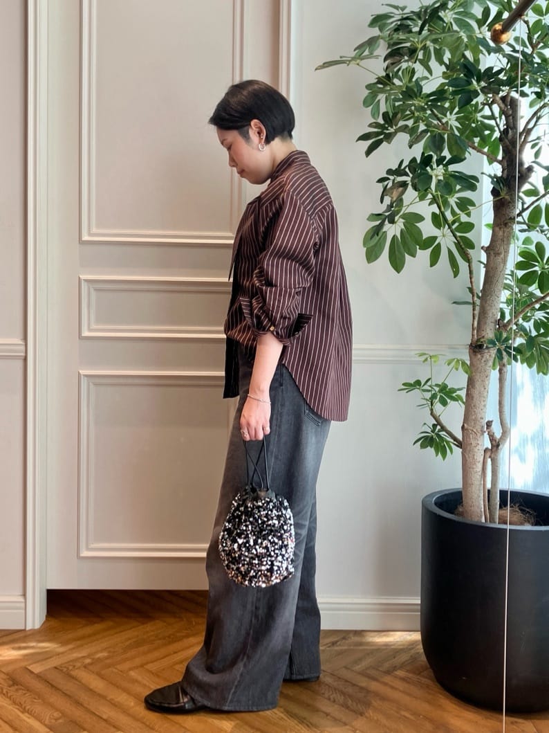 konominさんの「DRESSTERIOR｜ヴィンテージ加工ワイドデニムパンツ」を使ったコーディネート