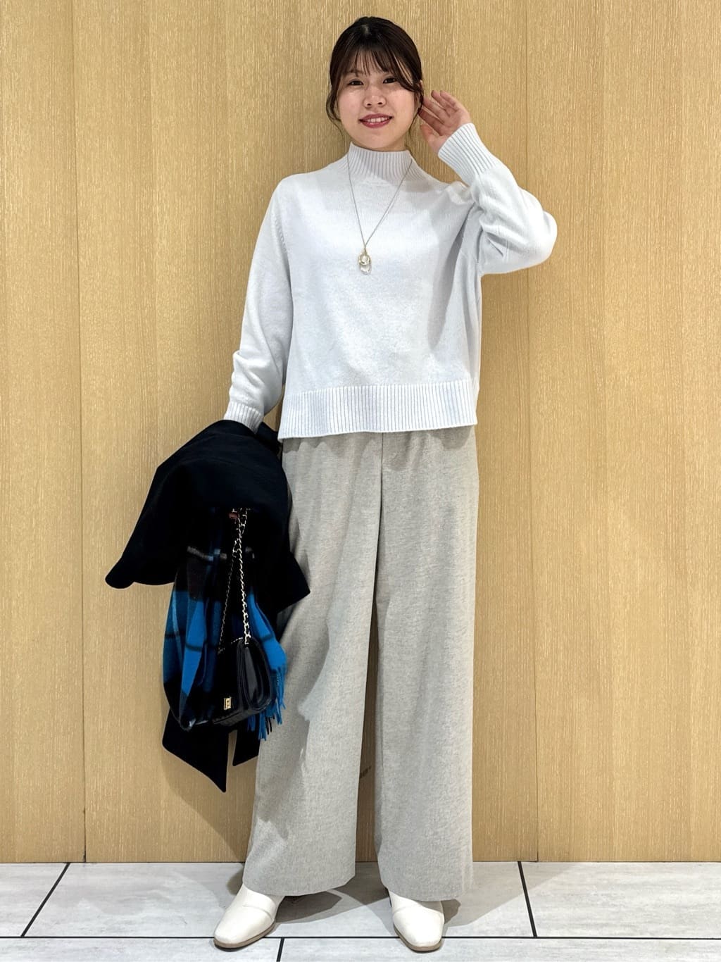 nanaさんの「UNTITLED｜【8色展開/洗える】ウールカシミヤ ハイネックニット」を使ったコーディネート