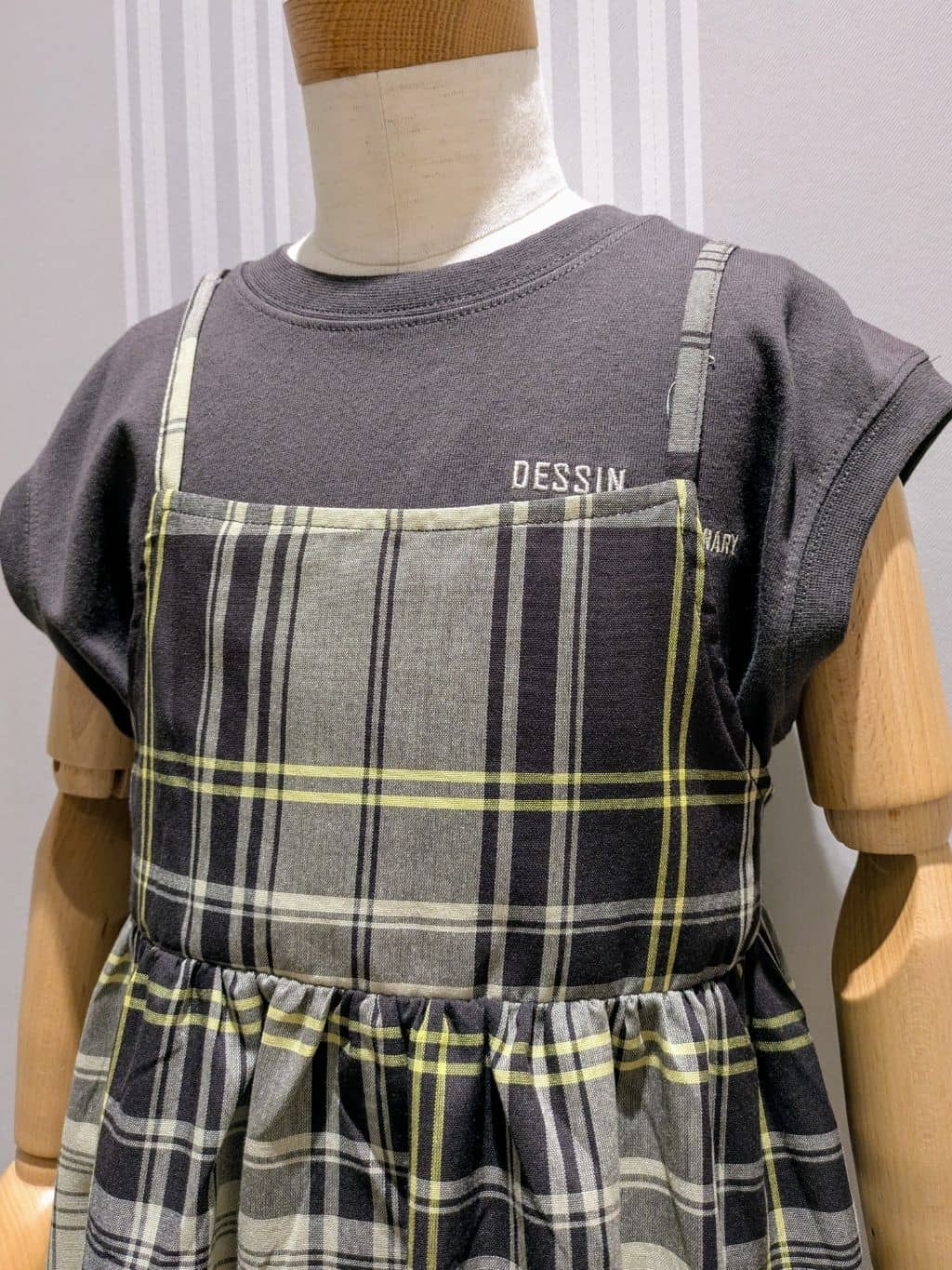 Yoshidaさんの「Dessin｜【洗える】オーガニックコットンフレンチスリーブ」を使ったコーディネート