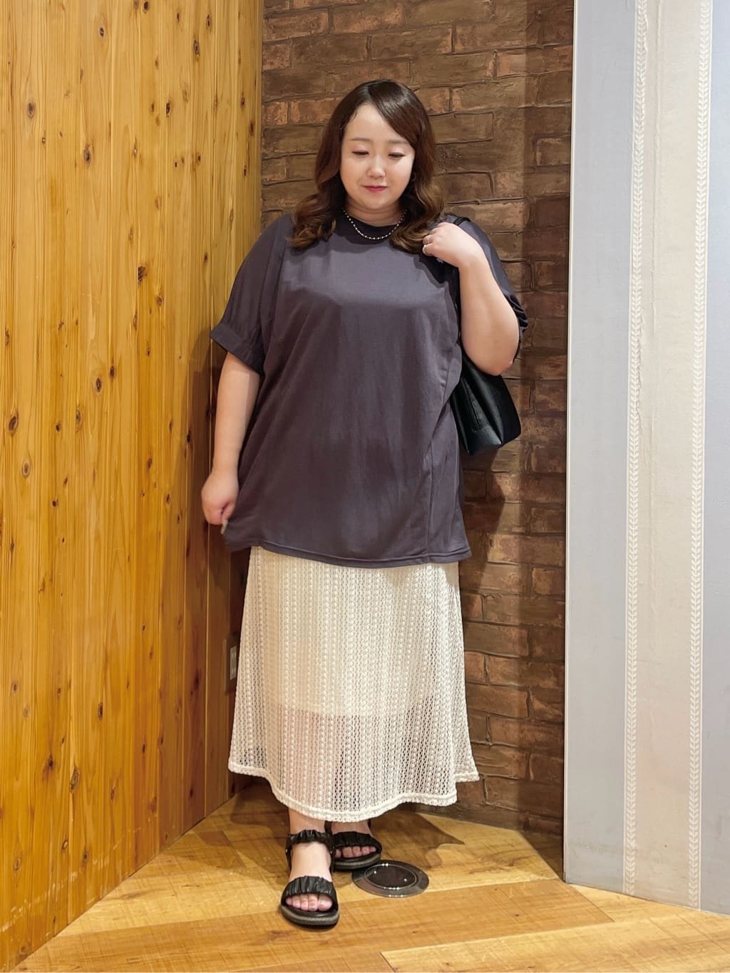 Risaさんの「SHOO･LA･RUE｜【2WAY】裏地を外してレイヤードにも! レース調スカート」を使ったコーディネート