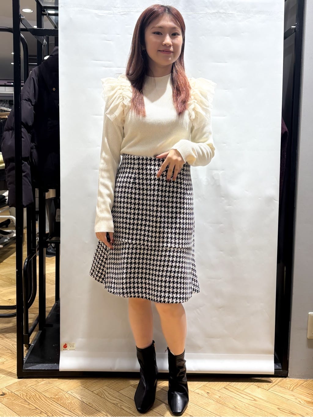 ふうかさんの「index｜ショルダーチュールフリルハイネックニット【洗濯機OK／抗ピル】」を使ったコーディネート