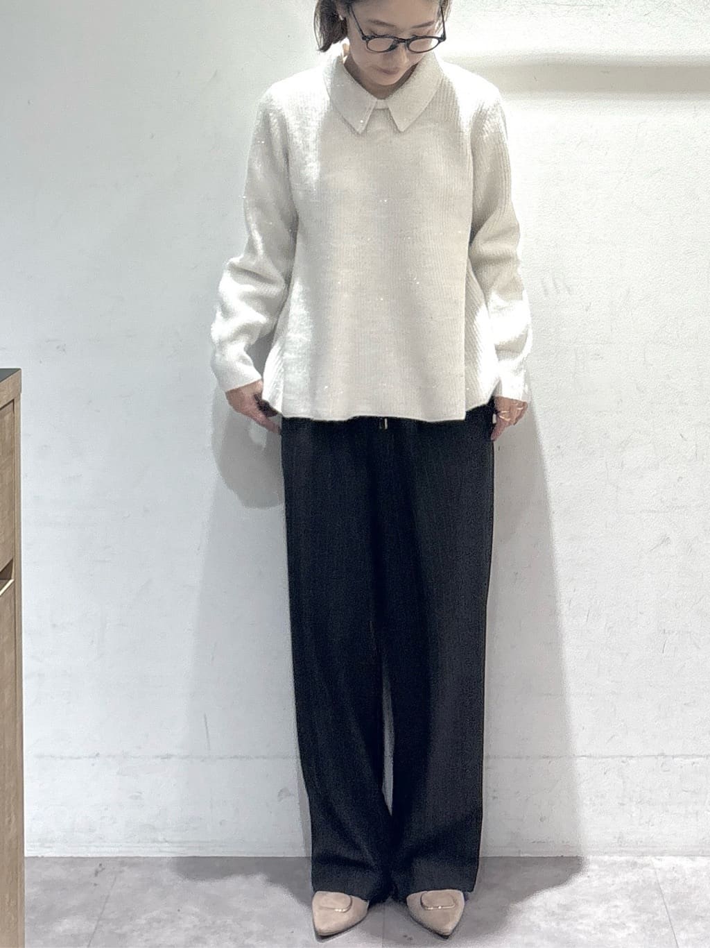たけねぇさんの「OPAQUE.CLIP｜スパンコールラメ衿2WAYペプラムニット【洗濯機OK】」を使ったコーディネート