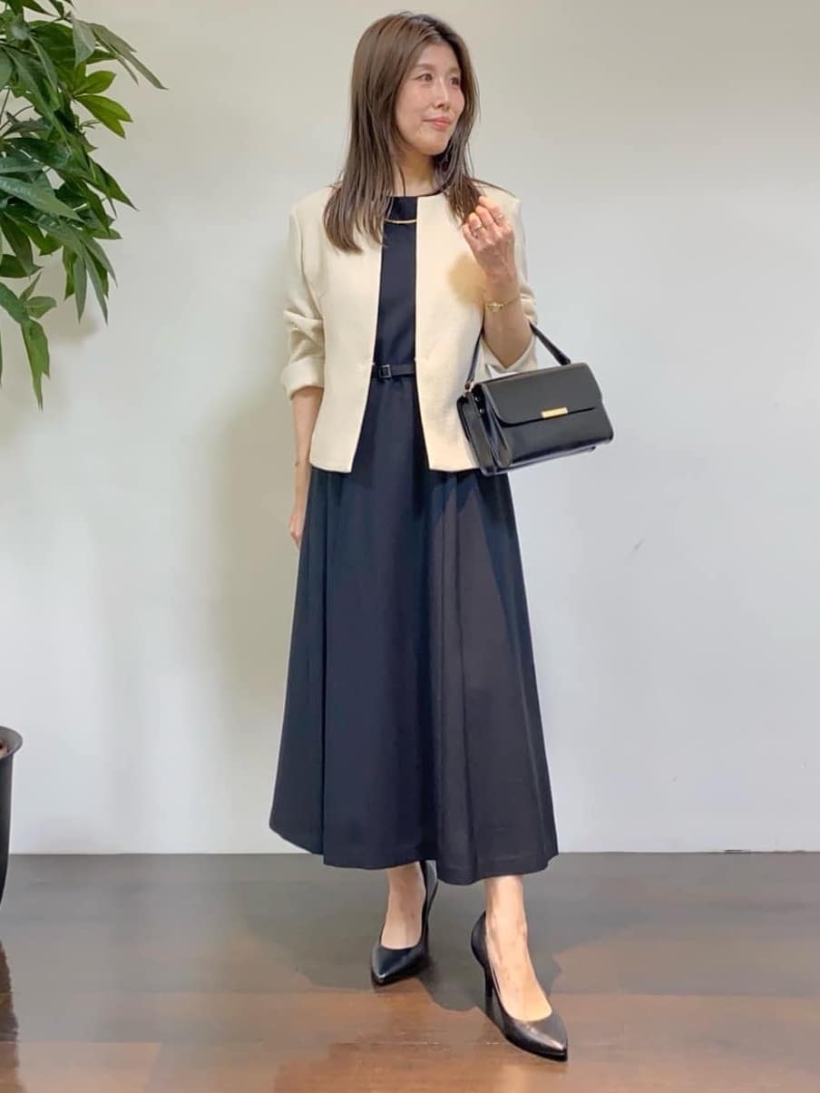 tomoさんの「UNTITLED｜【短丈/日本製】カラミ風メッシュ ノーカラージャケット」を使ったコーディネート