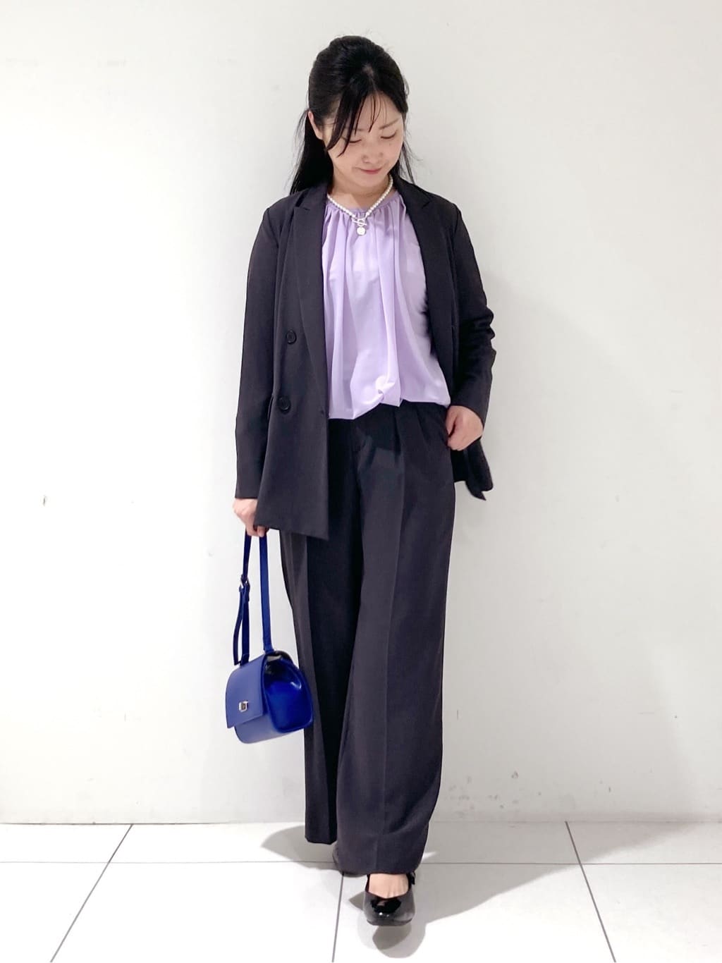 momokoさんの「INDIVI｜【軽く羽織れる！】ダブルジャケット」を使ったコーディネート