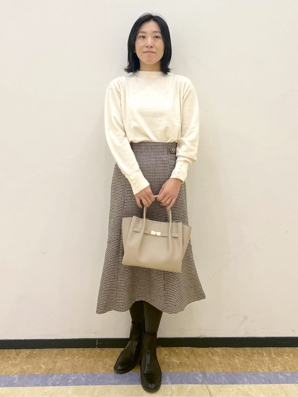 su.さんの「index｜ふんわりボトルネックパフスリーブニット【洗濯機OK】」を使ったコーディネート