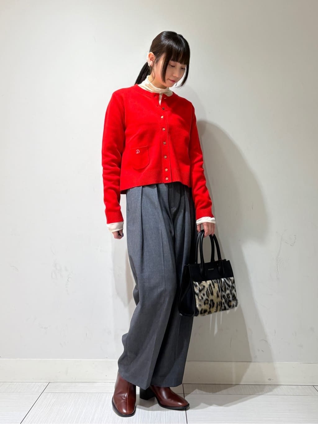 やなぎさんの「DRESSTERIOR｜【シアー素材】シアータートルトップス」を使ったコーディネート