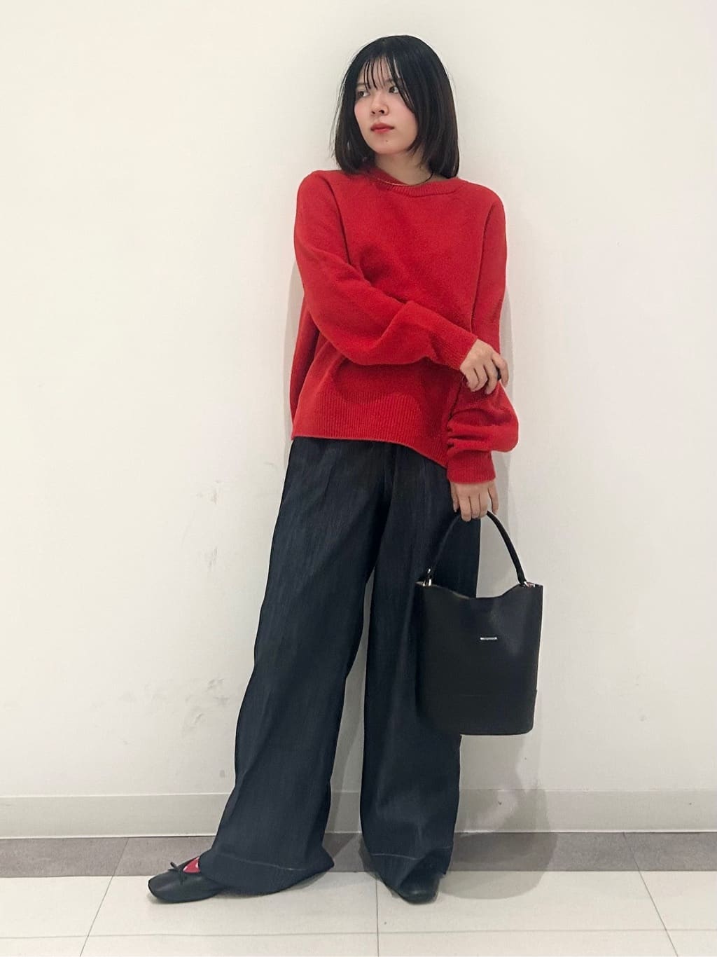 とりみさんの「DRESSTERIOR｜シュリンクレザーバケットBAG」を使ったコーディネート
