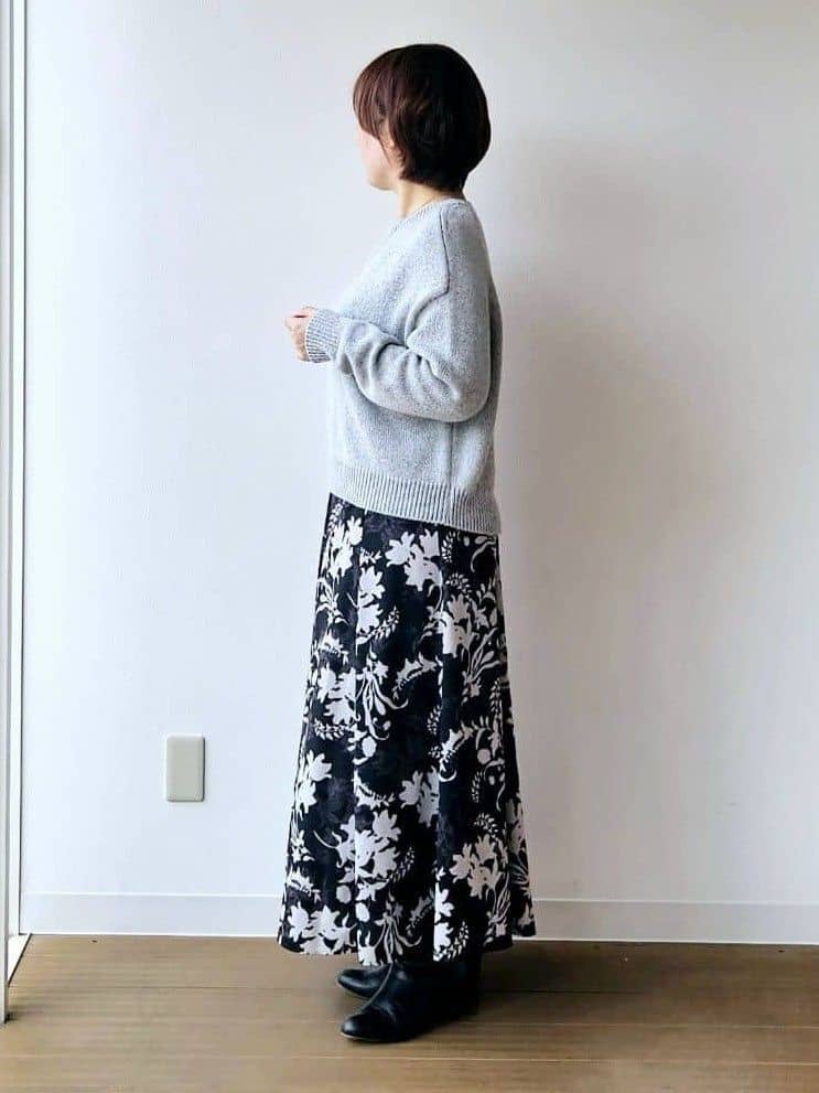 やじまさんの「UNTITLED｜【ミディ丈/軽やか】セミラグランリバー コート」を使ったコーディネート