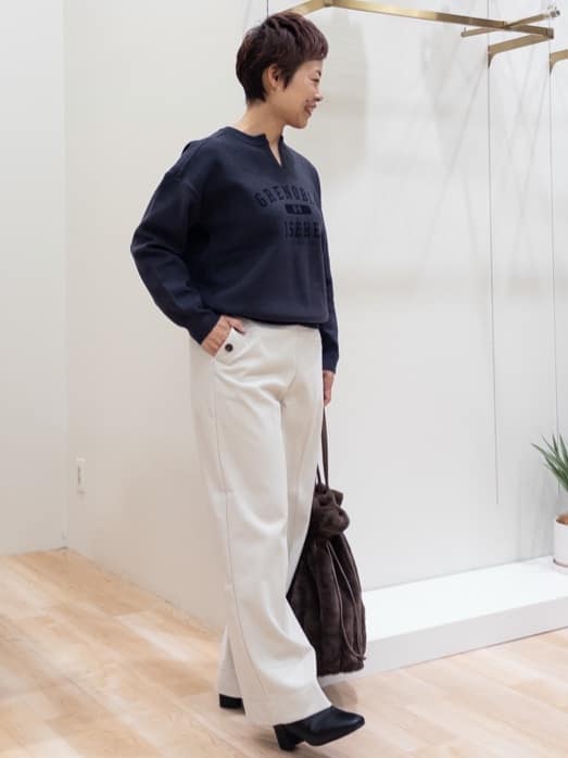 シュウコさんの「grove｜【洗える/あったか】美シルエットなマリンワイドパンツ」を使ったコーディネート