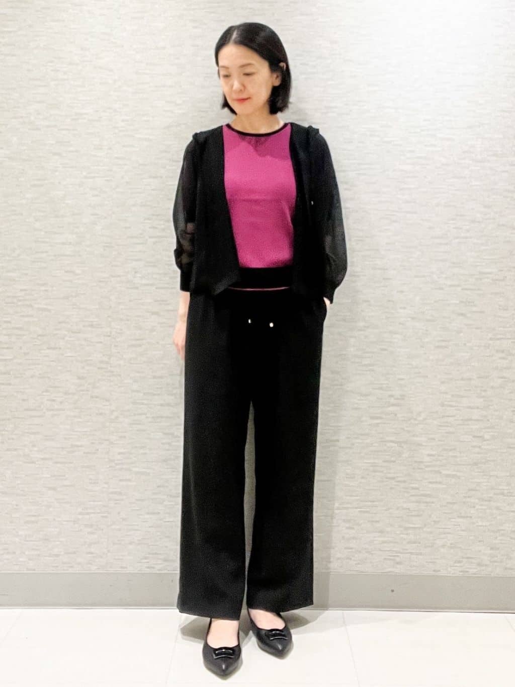 marikoさんの「Reflect｜【WEB先行カラーあり／手洗い可／アンサンブル可】バイカラー五分袖ニット」を使ったコーディネート