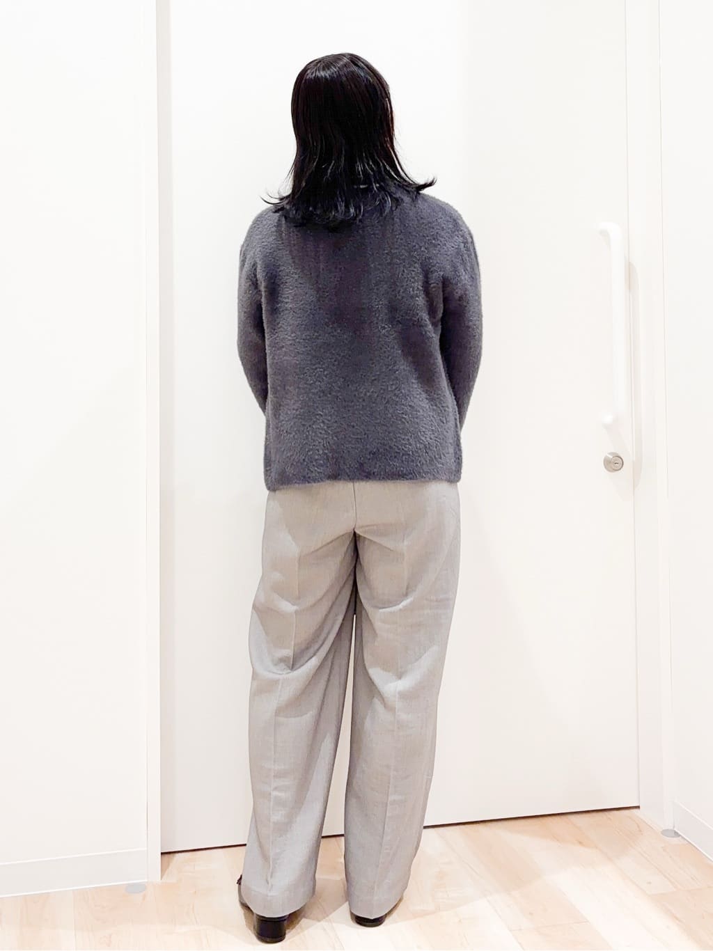 miraiさんの「grove｜軽やかフェザーで魅せる、クラシカルな主役カーディガン」を使ったコーディネート