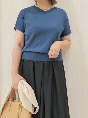 naokoさんの「UNTITLED｜【洗える/前後2WAY】ネックプルオーバーニット」を使ったコーディネート