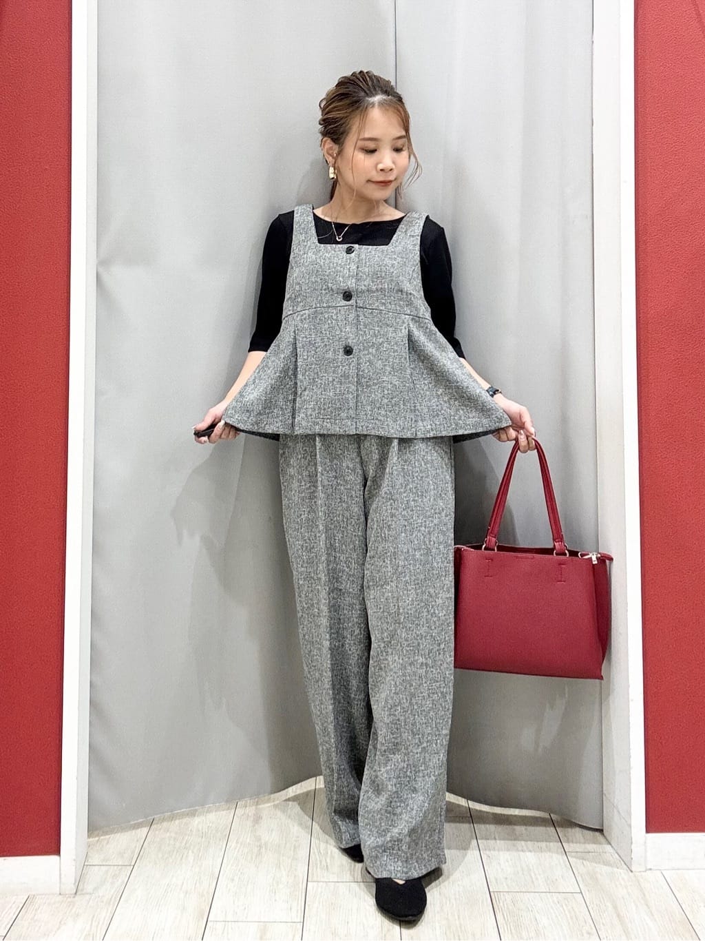 shioさんの「SHOO･LA･RUE｜【S-LL】女性らしさ漂うハートネック テレコ5分袖トップス」を使ったコーディネート