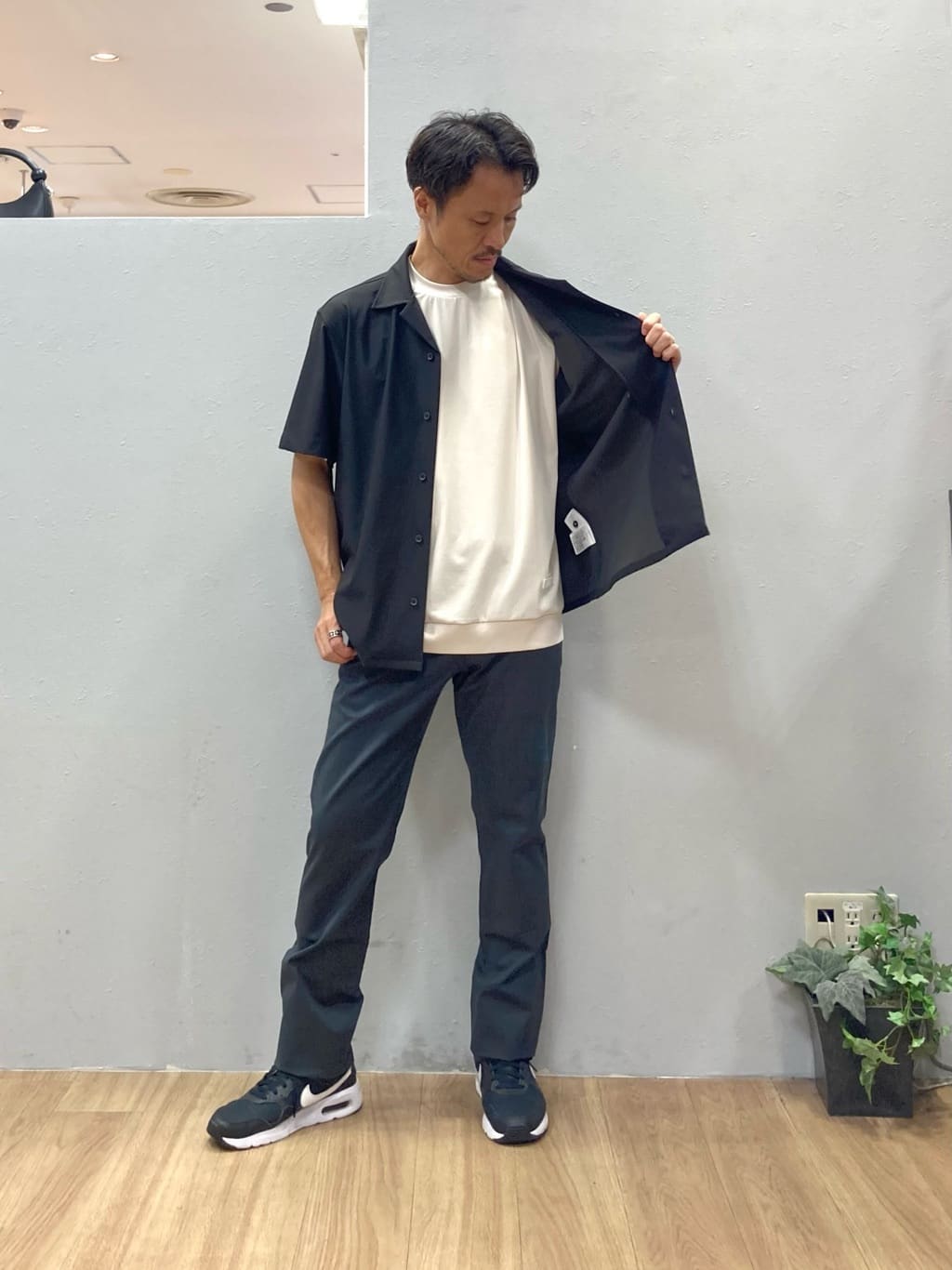 シュンさんの「TAKEO KIKUCHI｜【COOL CITY WEAR】エアートール オープンカラーシャツ /接触冷感・通気性」を使ったコーディネート