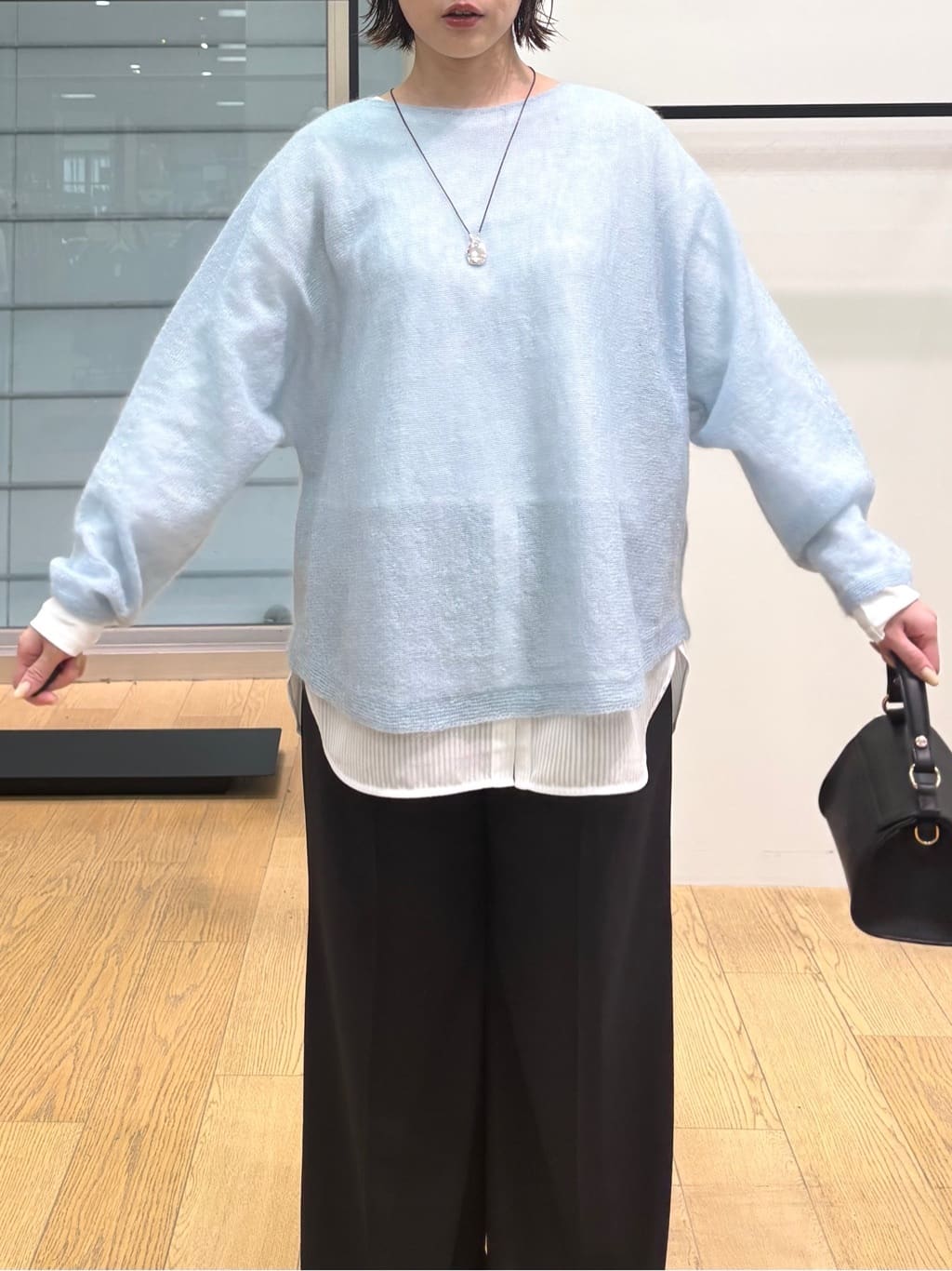 asamiさんの「INDIVI｜【キッドモヘヤ素材】ラウンドヘムニット」を使ったコーディネート