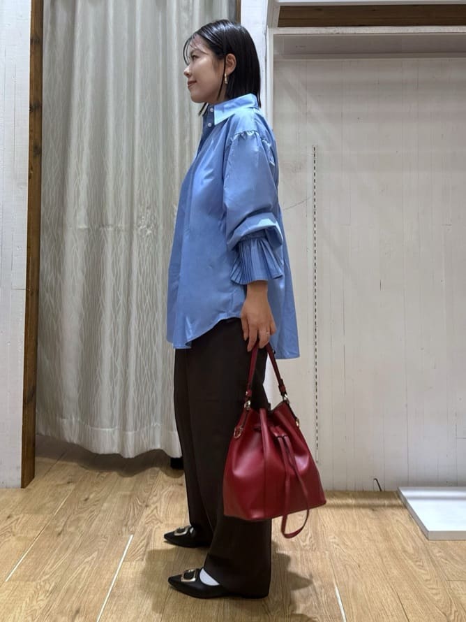 chさんの「THE SHOP TK｜ベルト付バレルパンツ【セットアップ可】/CAVIANシリーズ」を使ったコーディネート