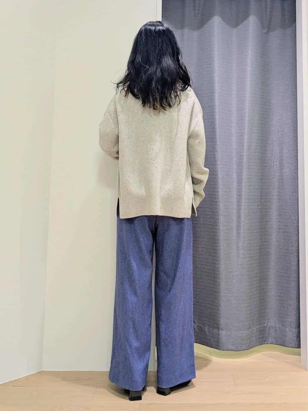 miiさんの「INDIVI｜【洗える】カラーネップ ダブルジップカーディガン」を使ったコーディネート