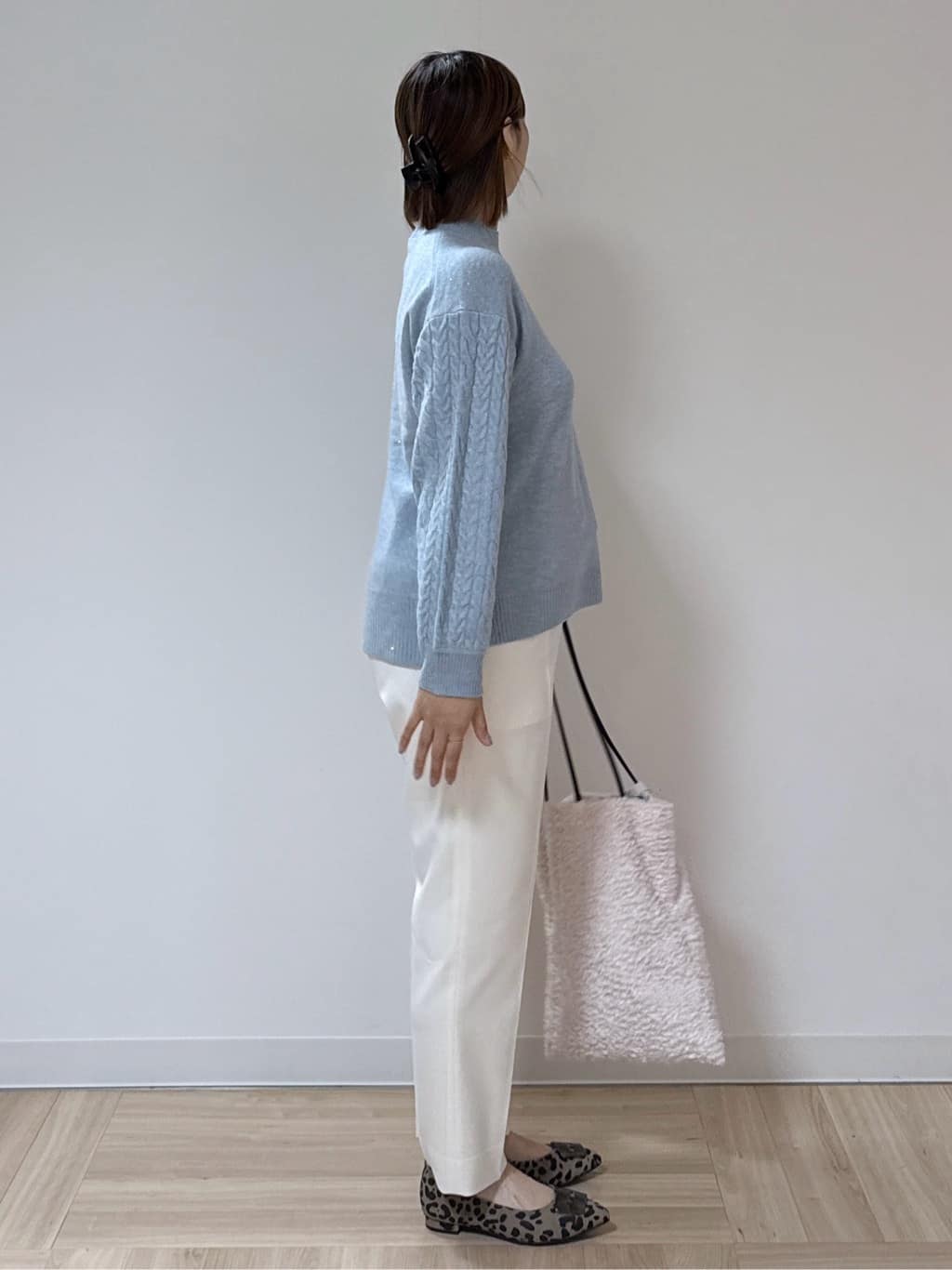 amiさんの「Reflect｜【気軽な羽織に◎】中綿キルティングショートコート」を使ったコーディネート