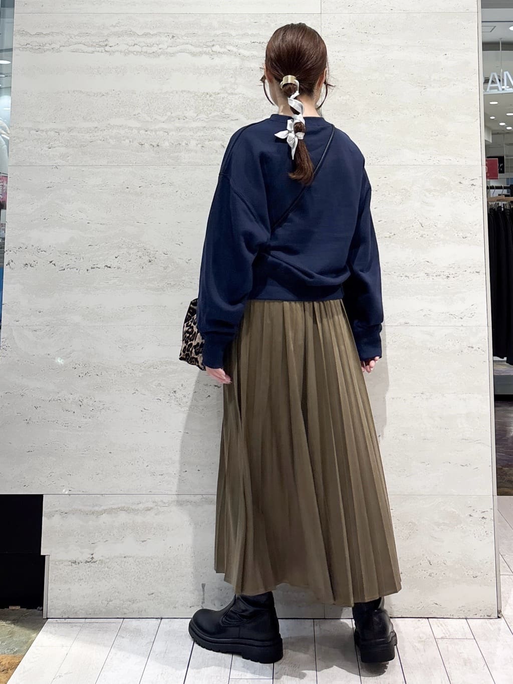 かほさんの「OPAQUE.CLIP｜裏毛プリント刺繍ロゴ【洗濯機OK】」を使ったコーディネート